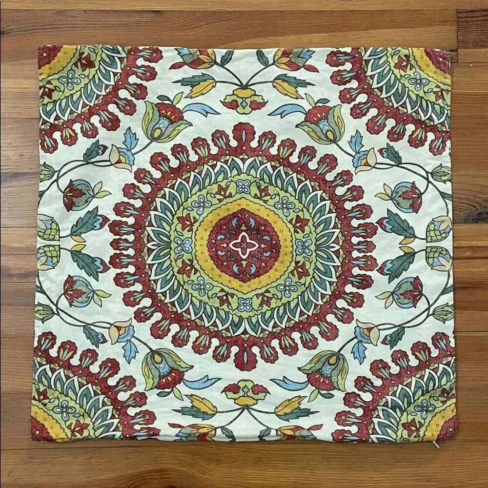 Pottery Barn Della Medallion Pillow Cover 24x24 Cotton Linen Blend Boho